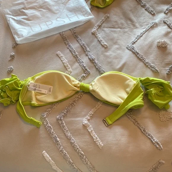 Lime Bikini! 👙 - Picture 6 of 6